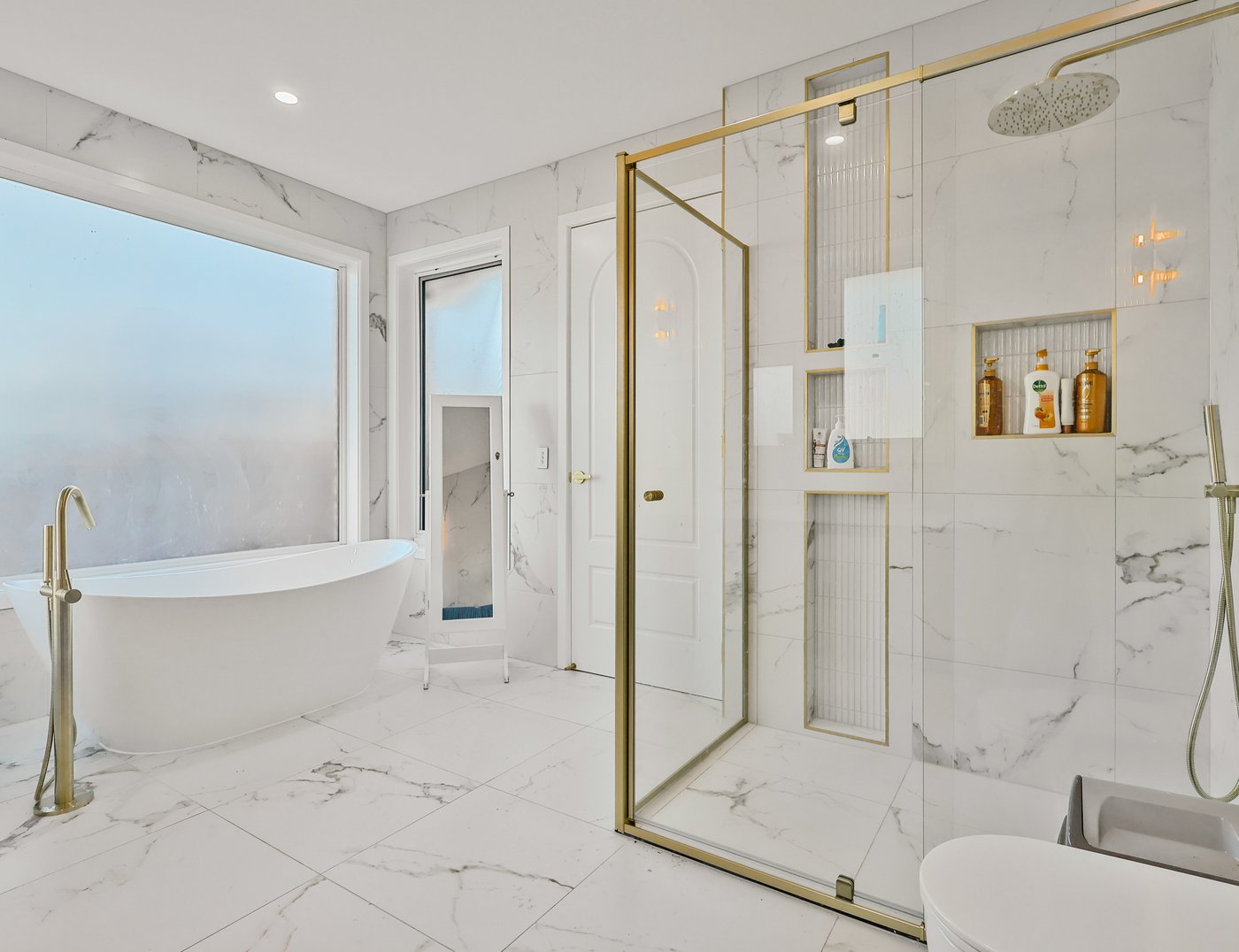 Final colour-graded edit of the same luxury Melbourne bathroom